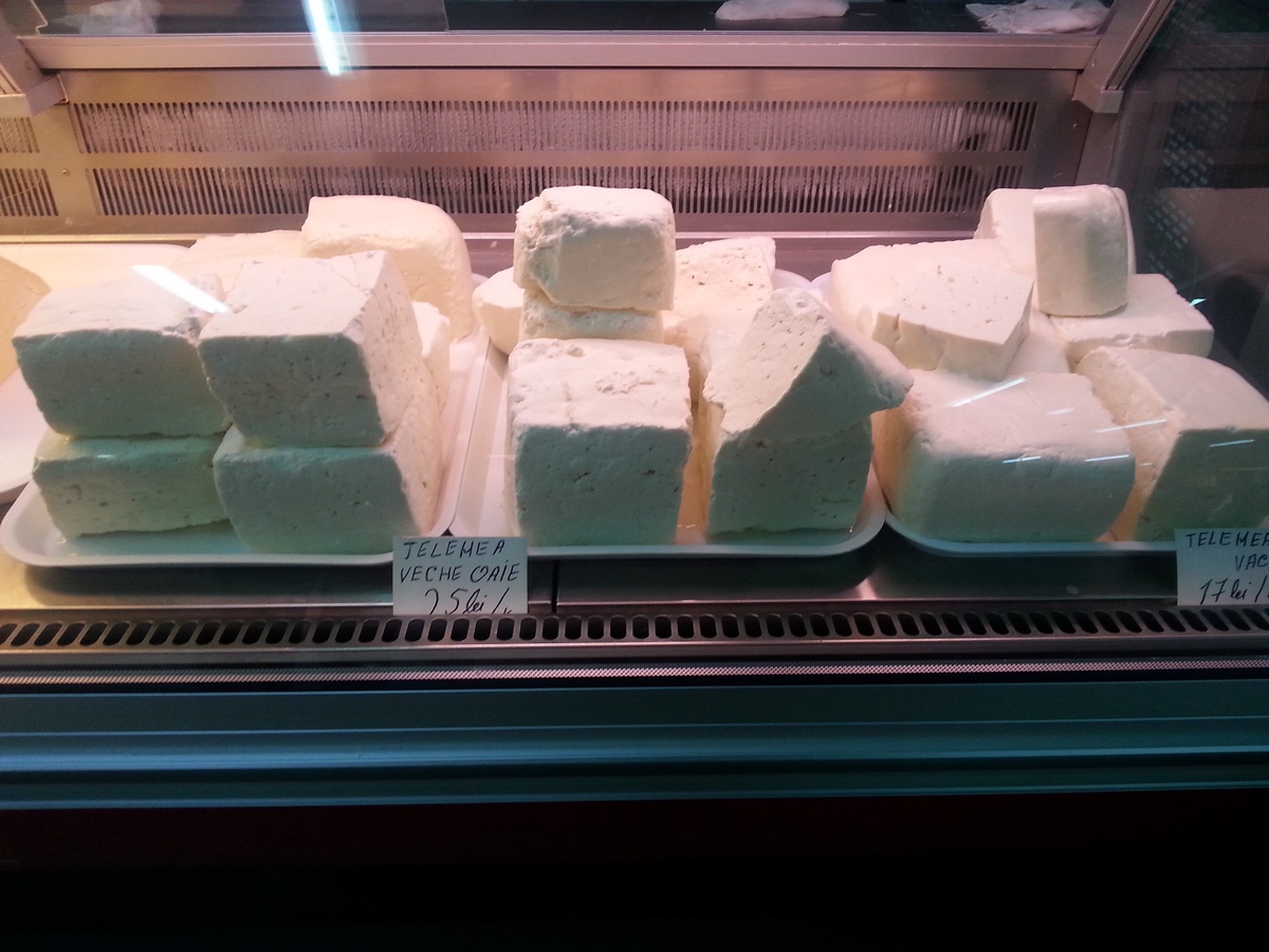 Branza de oaie se vinde cel mai bine