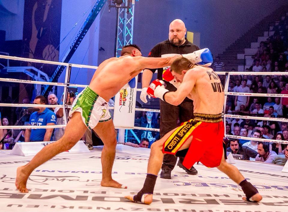 Cristi l-a spulberat pe adversarul sau afgan