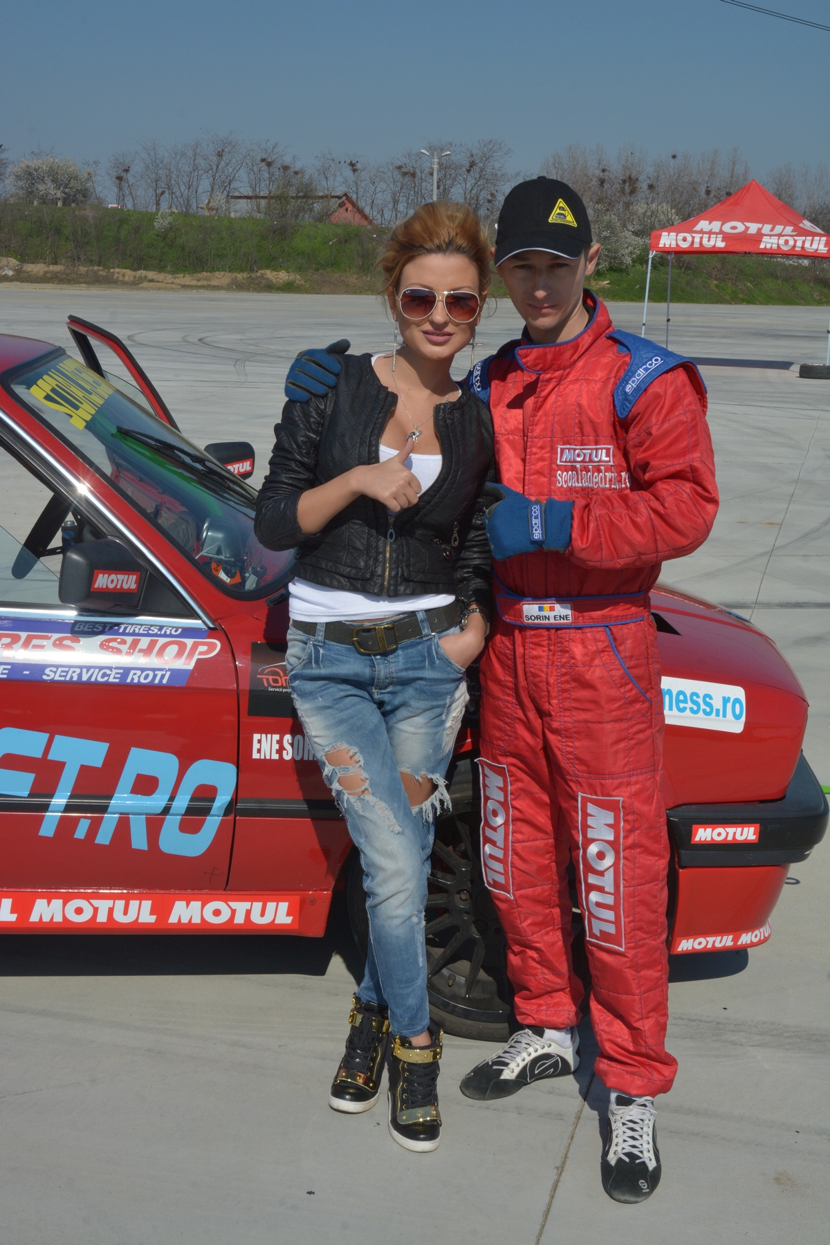 Denisa Bita a fost invartita de Sorin pana a iesit fum din pneuri