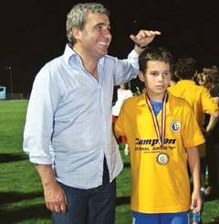 Hagi este extrem de mandru de fiul sau