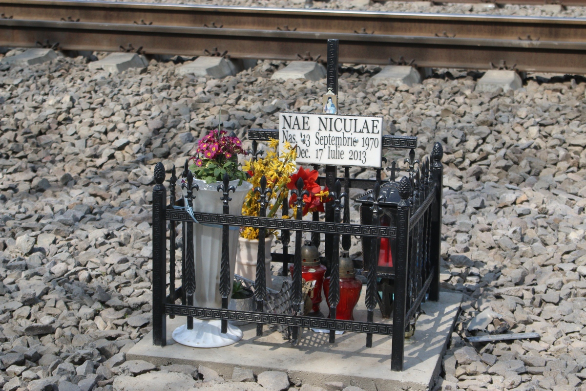 Monumentul este mereu ingrijit