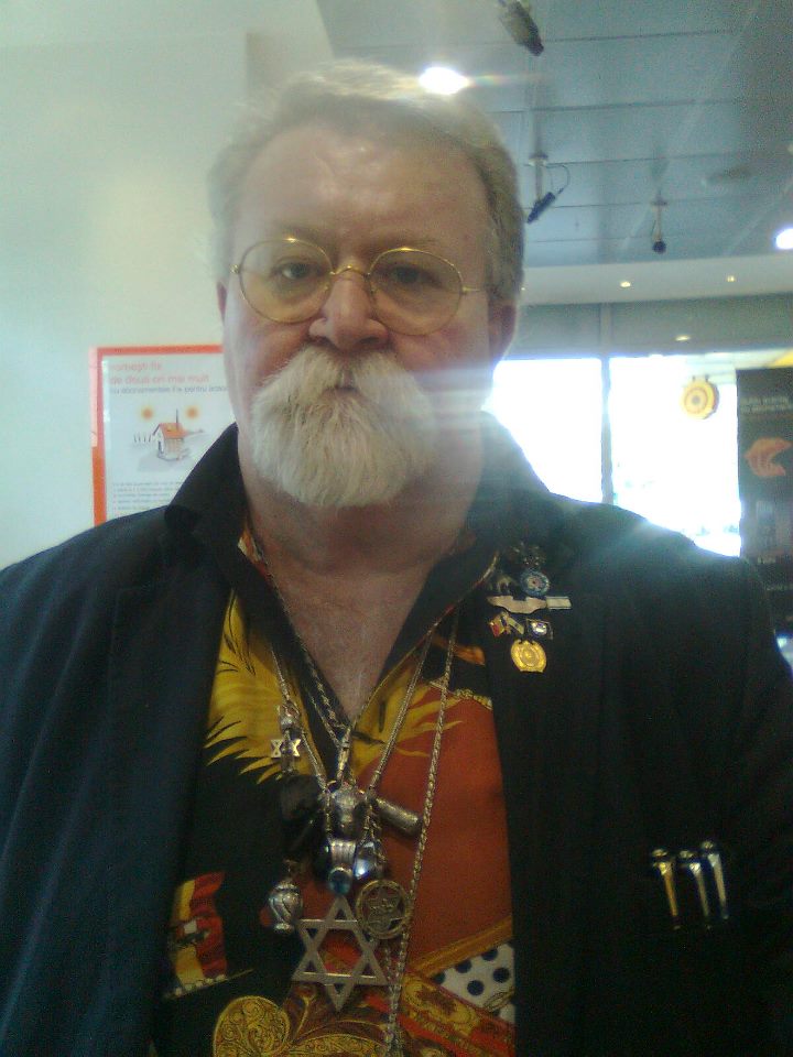 Peleg Shauli isi vrea aurul inapoi (foto:facebook)