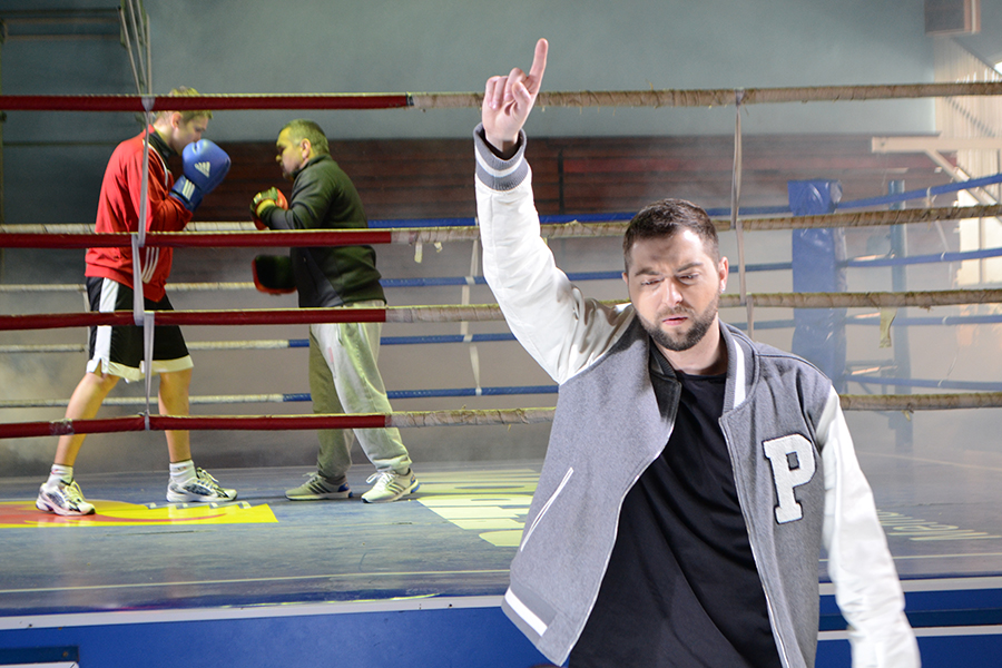 Este al treilea videoclip in care apare Mosu