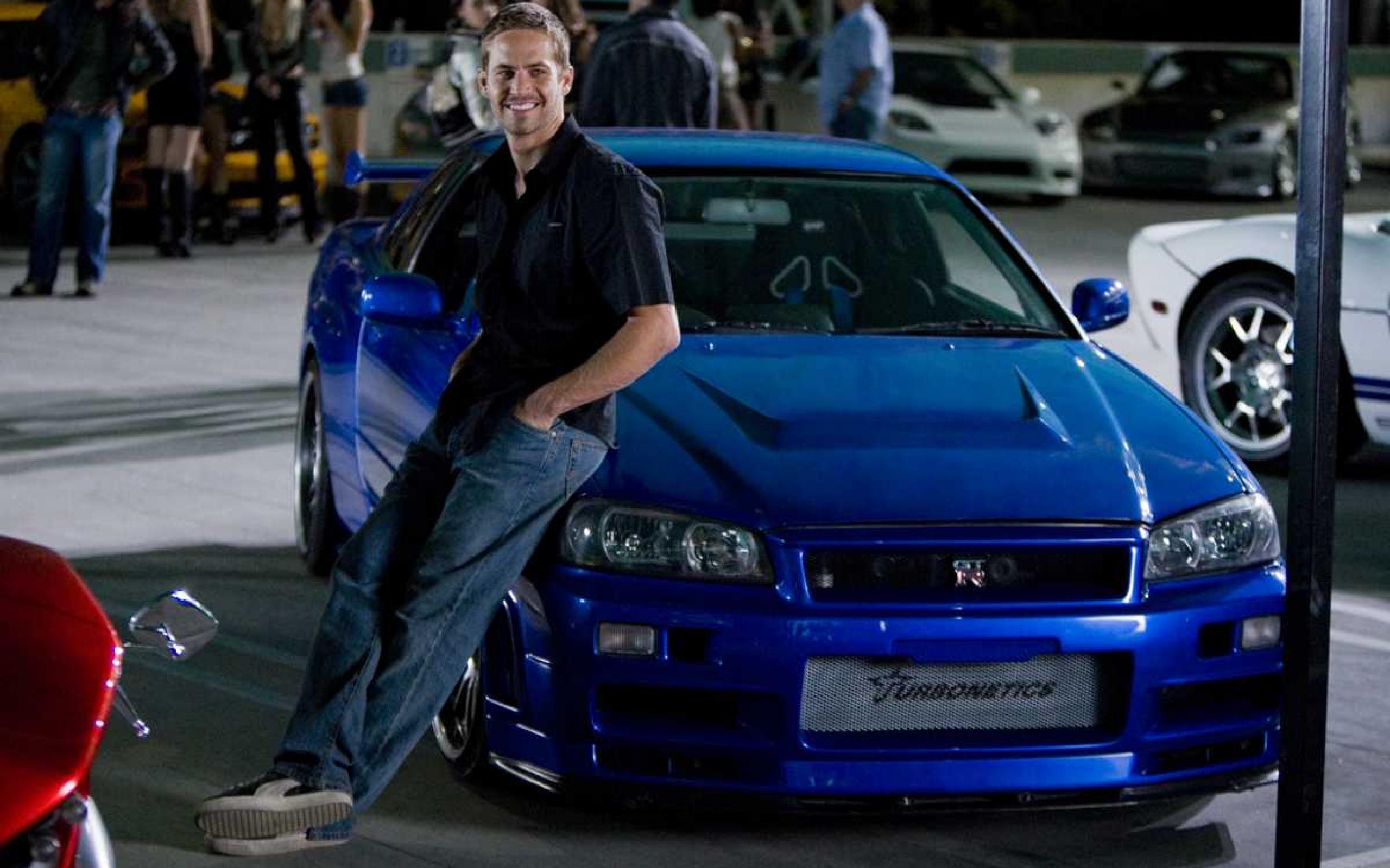 Paul Walker si unul dintre Skyline-urile conduse
