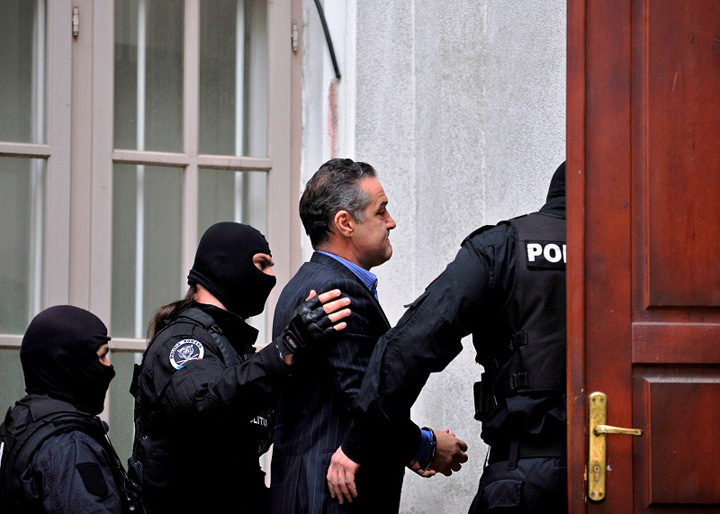 Gigi Becali poate iesi din inchisoare dupa ce executa doua treimi din pedeapsa