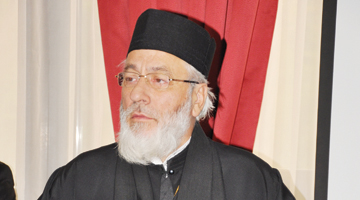 Arhiepiscopul Calinic a cazut la mijloc, el fiind reclamat de Madalin Ciuculescu pentru “incompetenta” supusilor sai