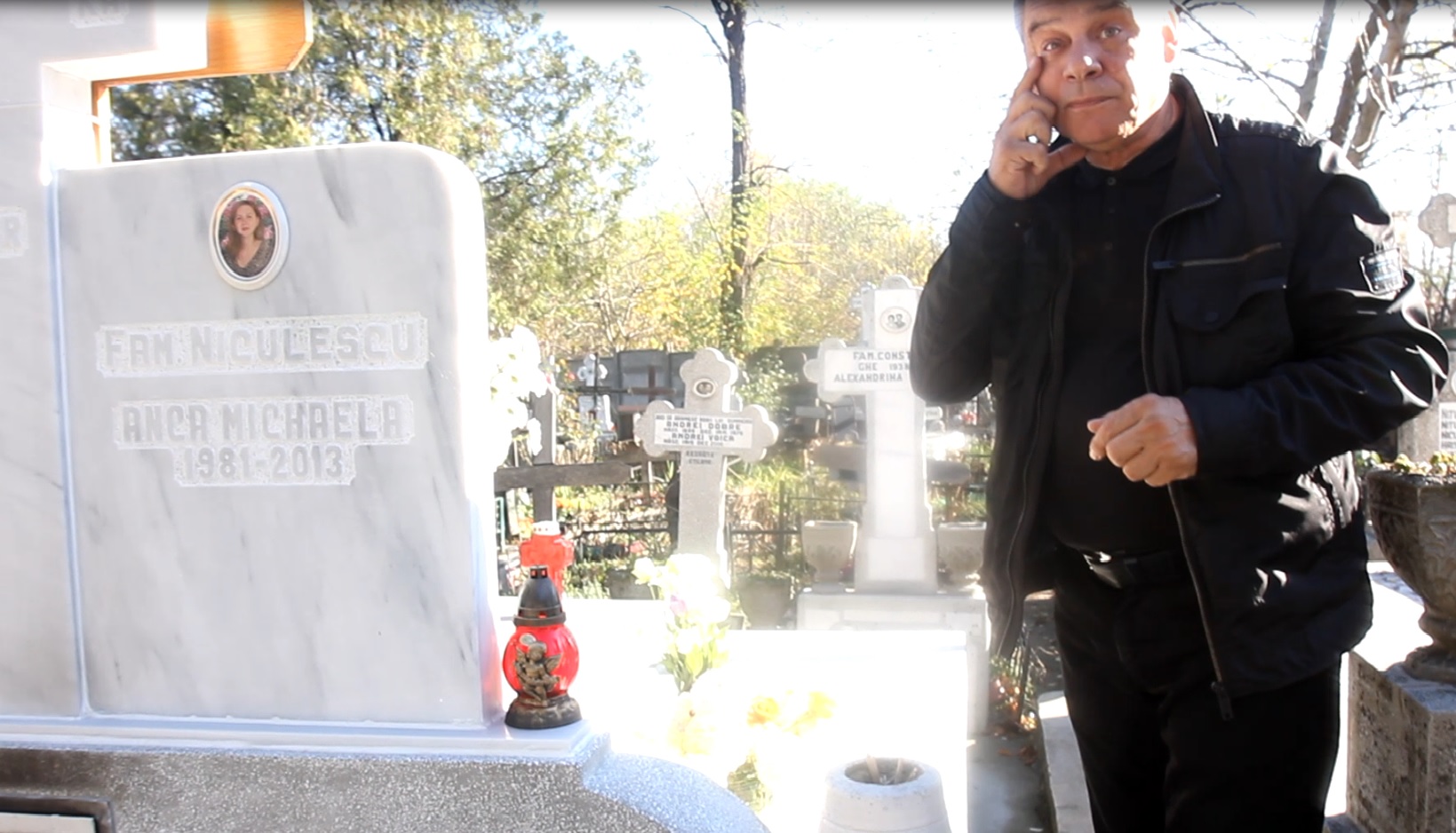 Tony merge in fiecare saptamana la mormantul fiicei sale. el ne-a spus ca de curand a fost disponibilizat