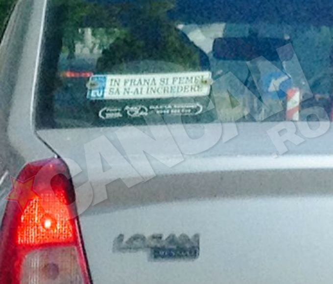 Soferul si-a lipit un autocolant cu urmatorul mesaj: