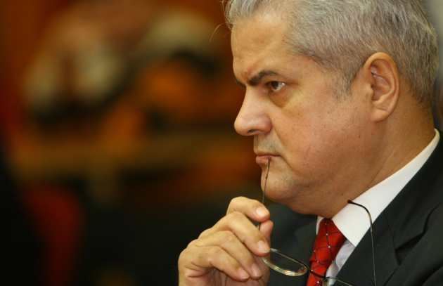 Adrian Nastase a cerut contopirea pedepselor