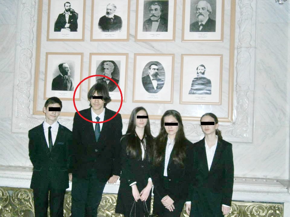 Baiatul lui Cioroianu este olimpic la engleza, fizica si istorie