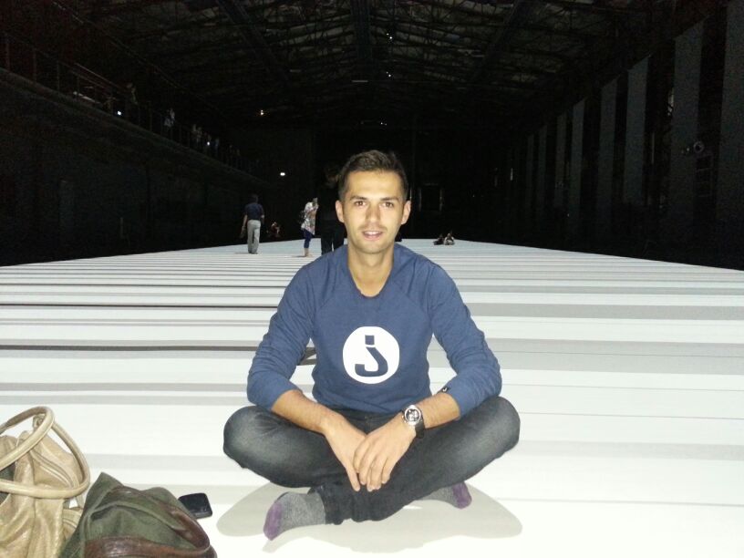 Concurentul ne-a spus ca este proaspat burlac