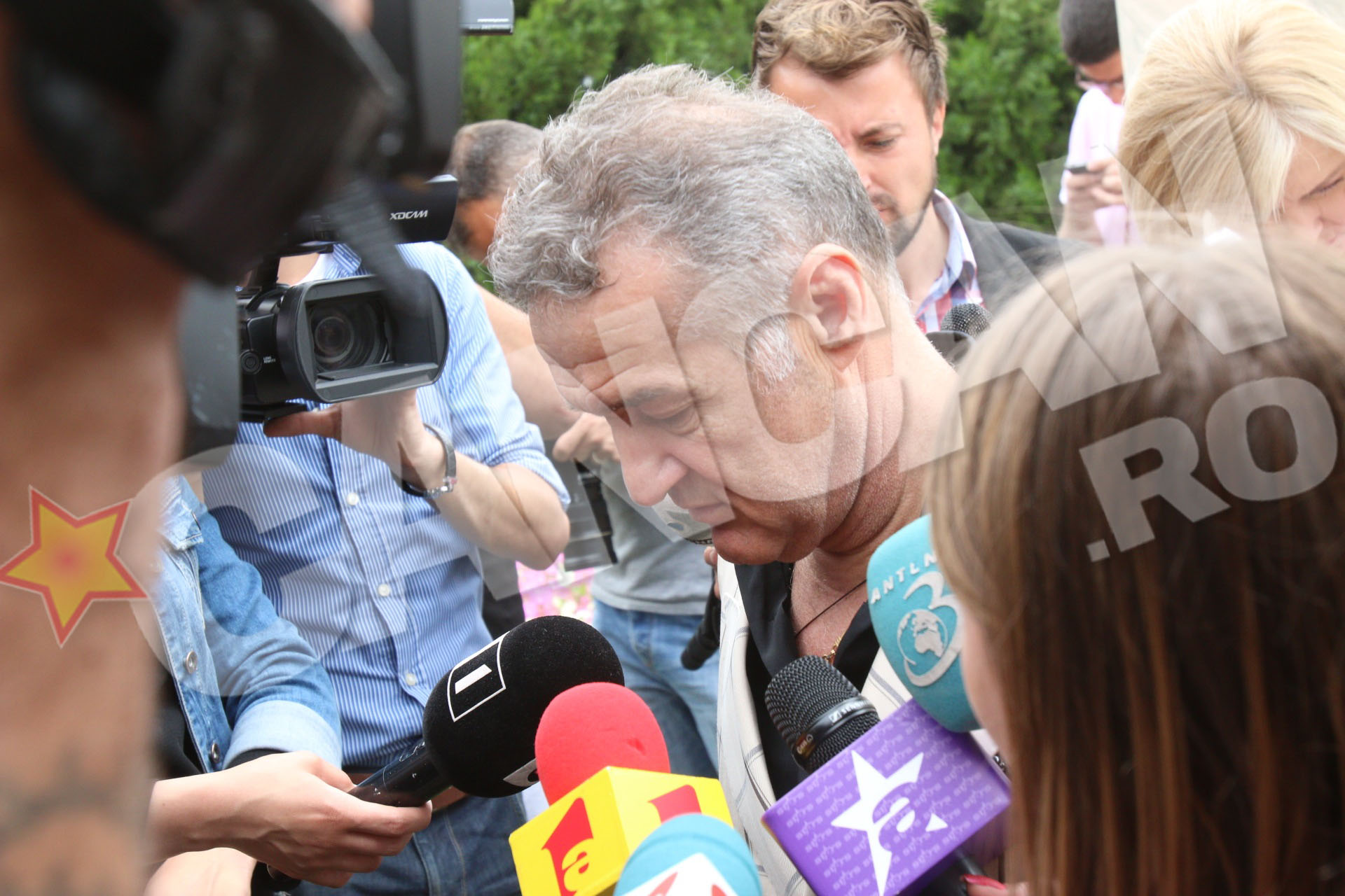 Becali a fost condamnat ca a discutat cu presa, desi nu avea voie