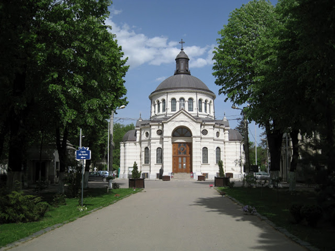 Evenimentul va avea loc pe aleea din fata capelei de la Bellu