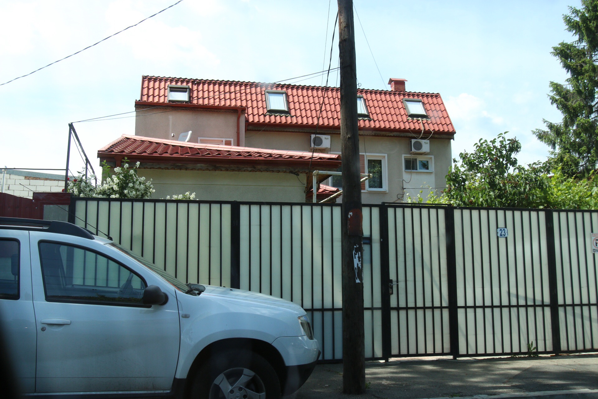 Avocatul lui Adamescu a parasit locuinta cu doua saptamani inainte de a se sinucide