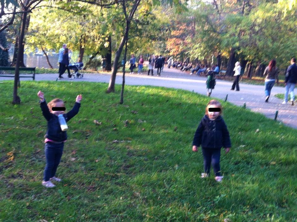 Gemenele maicutei Sebastiana au aproape doi ani si jumatate