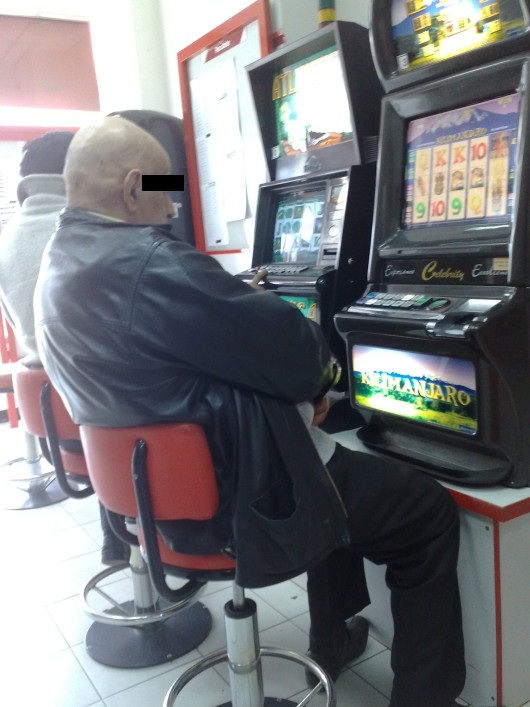 In Iasi, numarul de sinucigasi in randul jucatorilor de pacanele a crescut