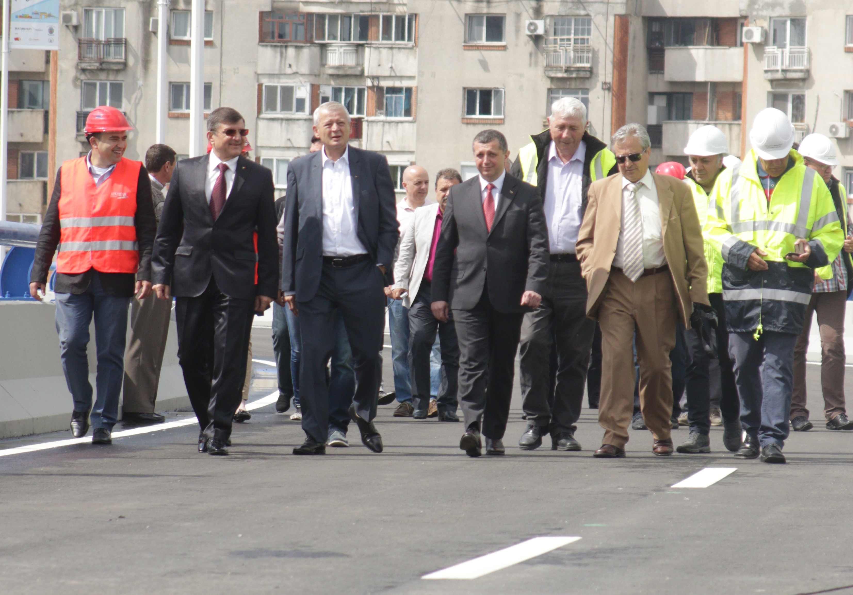 Sorin Oprescu, alaturi de viceprimarul Capitalei si de prefect