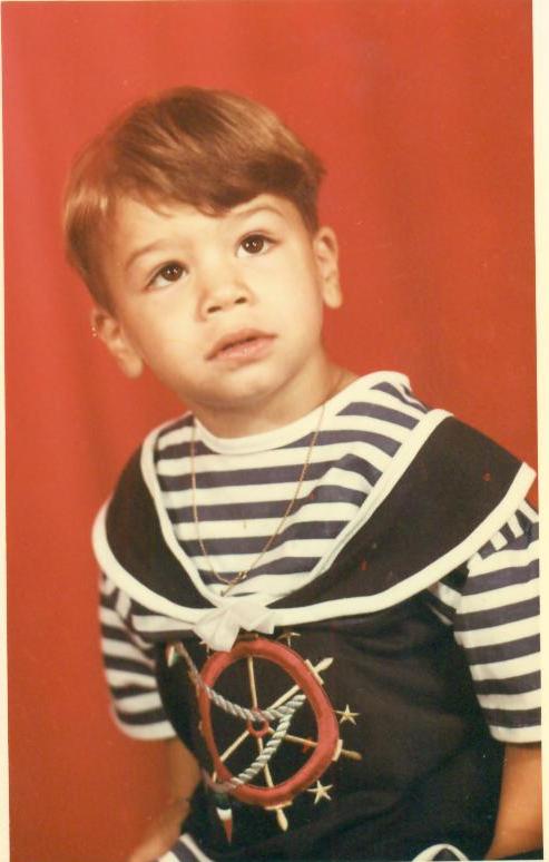 Inca de mic Tucudean adora sa fie fotografiat