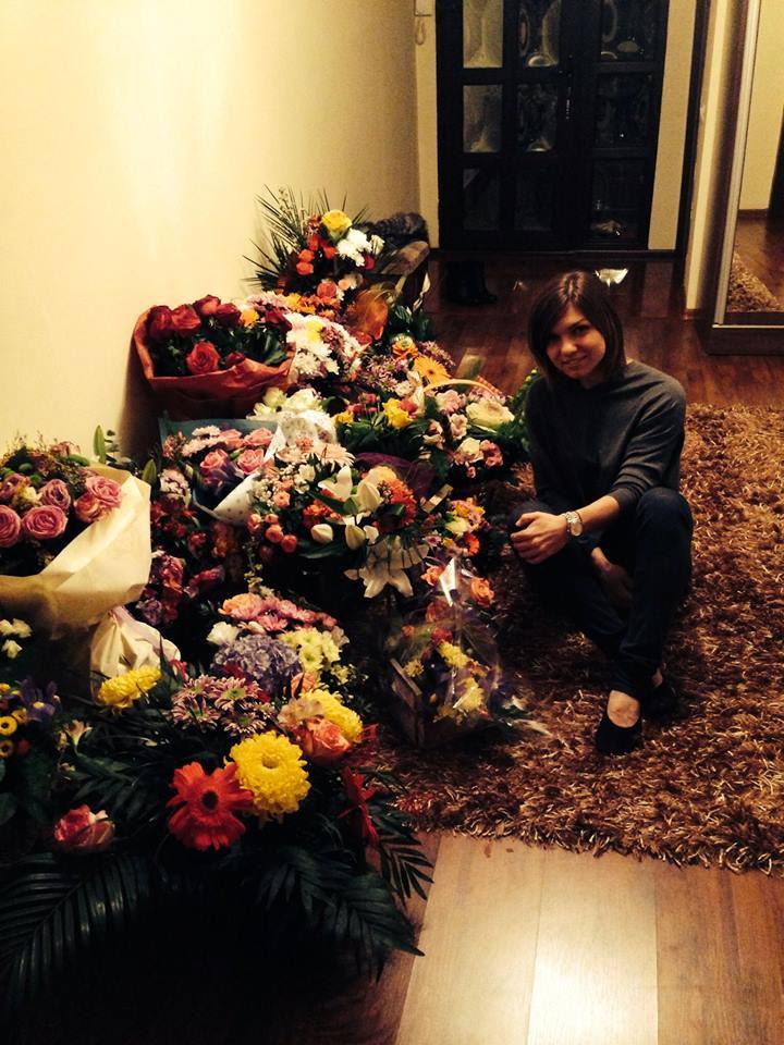 Dupa o zi foarte grea, Simona a tinut sa le multumeasca fanilor pentru suistinere