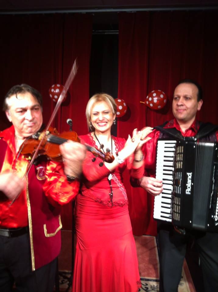 Edith Piaf de Romania a avut un frate, care a murit in copilarie