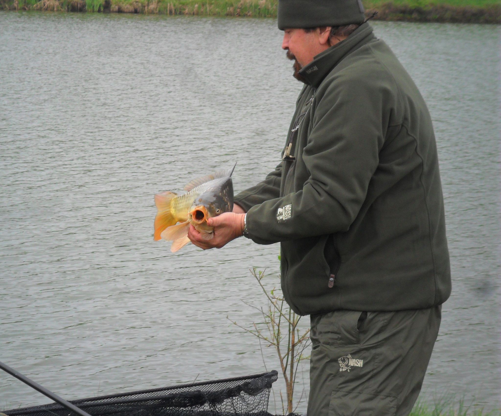 Adrian ne-a spus ca s-a apucat de pescuit pe la patru ani