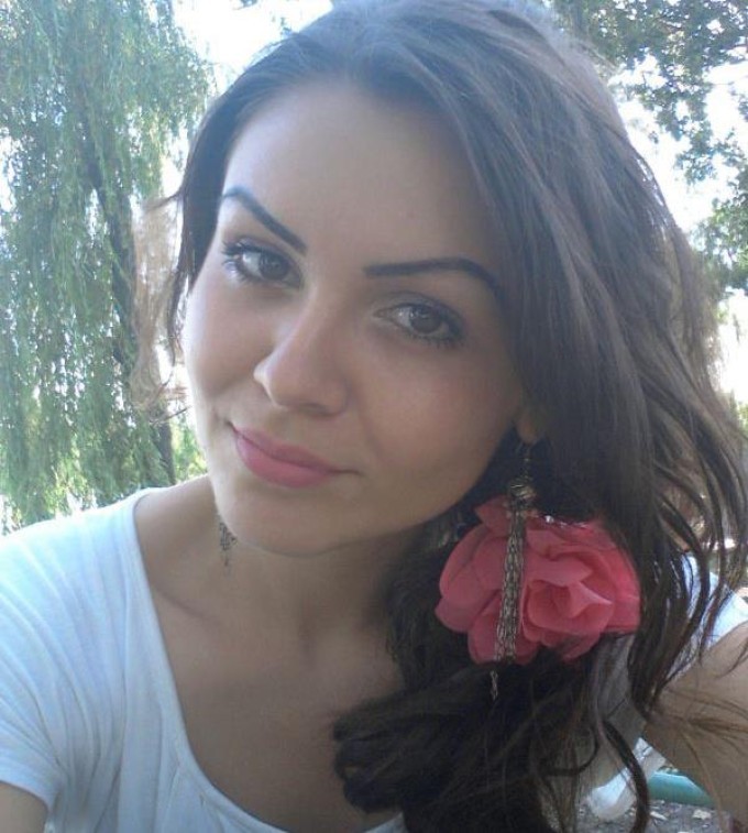 Monica si-ar fi dorit sa se casatoareasca anul acesta