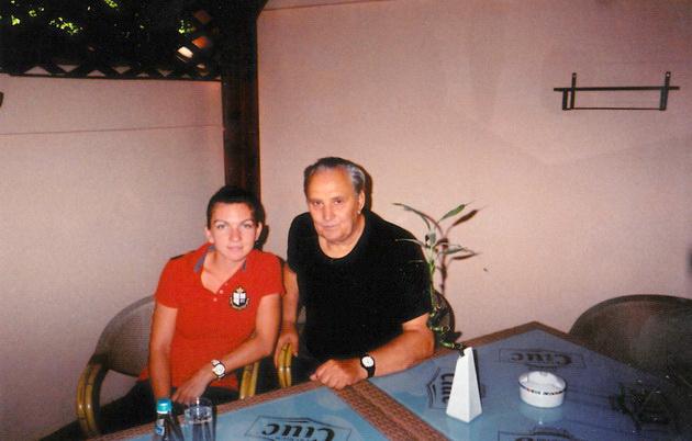 Simona Halep alaturi de primul sau antrenor, Ioan Stan