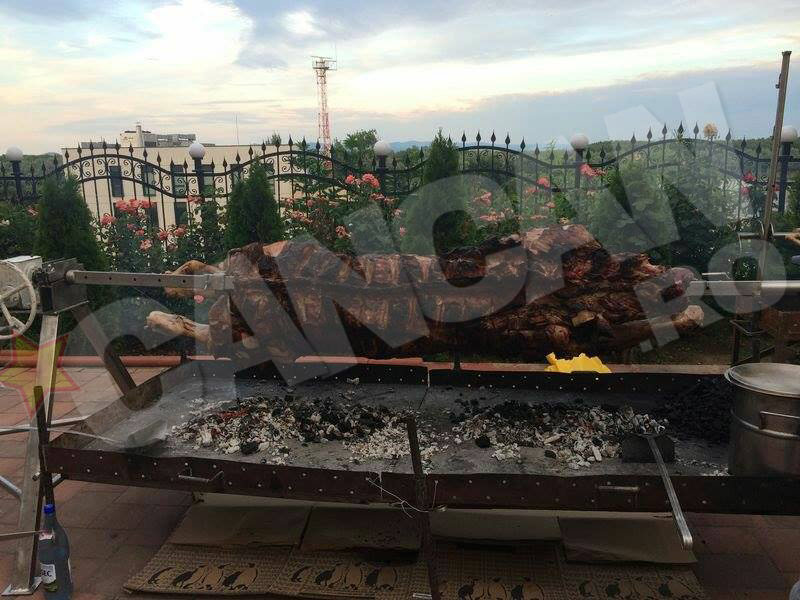 Vitelul la protap este preferatul lui Banel Nicolita