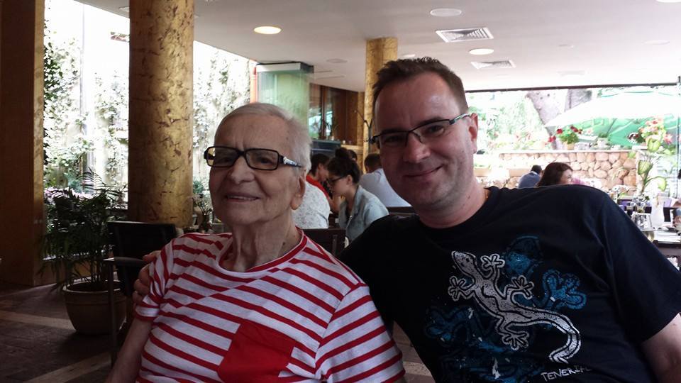 Artistul si fiul sau seamana ca doua picaturi de apa