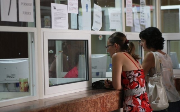 Multi consumatori se plang ca facturile la curenul electric sunt prea