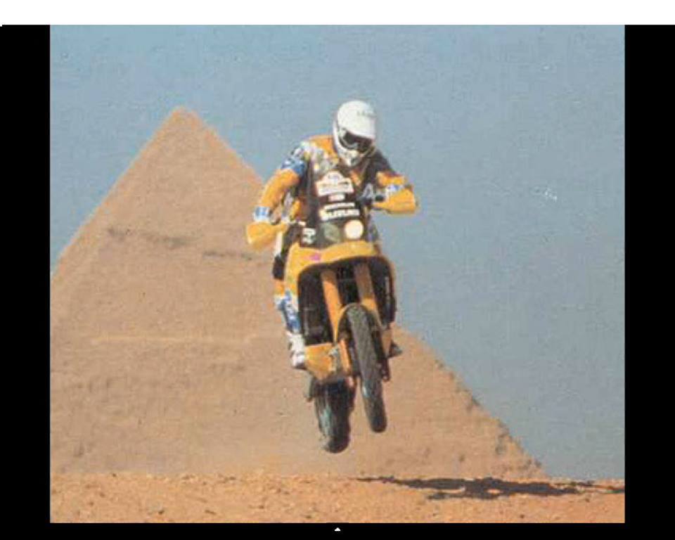A participat la faimosul Dakar Rally, Raliul Faraonilor