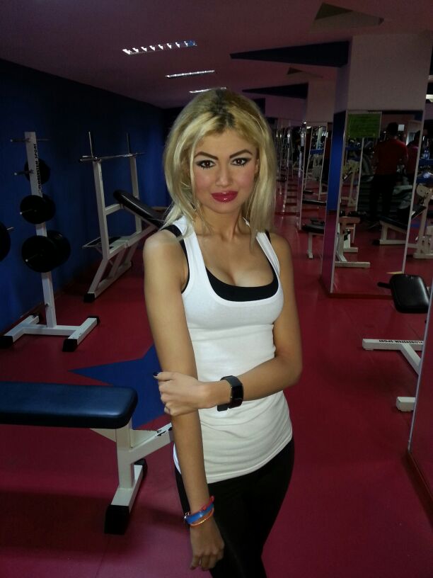 Tanara face sala de patru, cinci ori pe saptamana