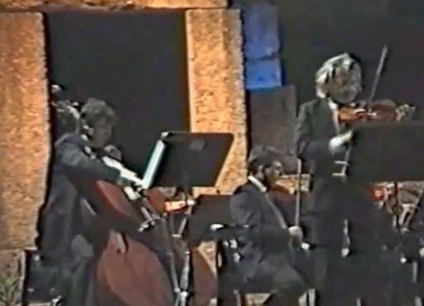 Artistul a spus, prin avocatul sau, ca nicio acuzatie a familiei sotiei sale nu este adevarata