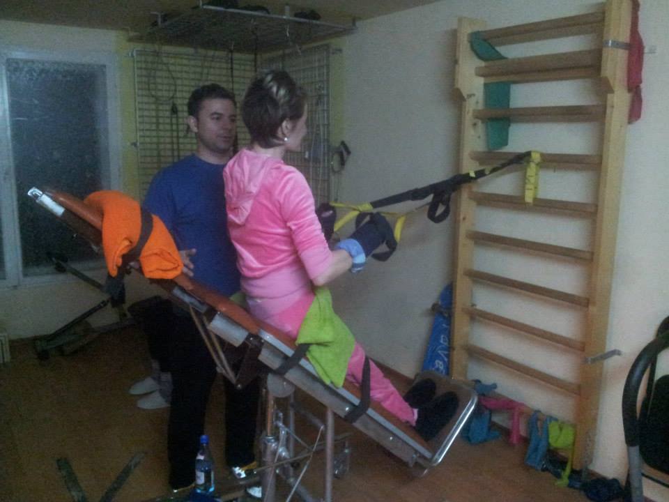 Acum Anamaria trage din greu ca sa poata merge din nou