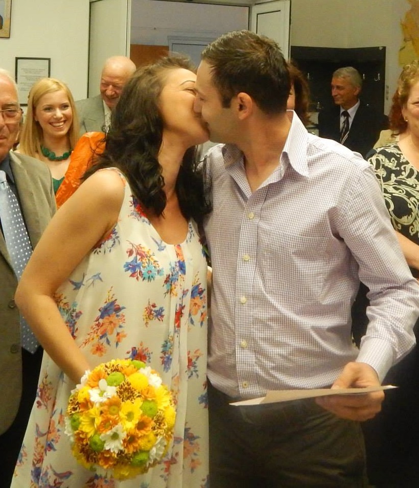 Corina de abia astepata sa devina matusa