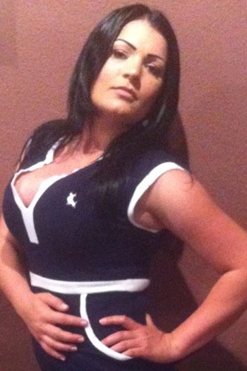 Anca Carcu a devenit cunoscuta din cauza scandalurilor in care a fost implicata