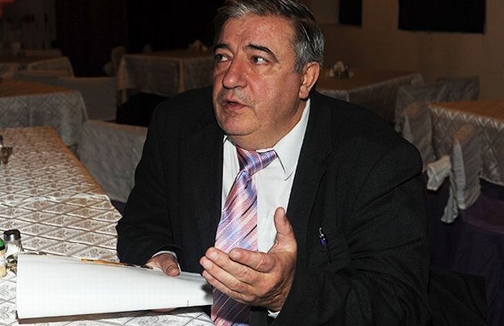 Tatal lui Huidu are un restaurant la Izvorul Rece