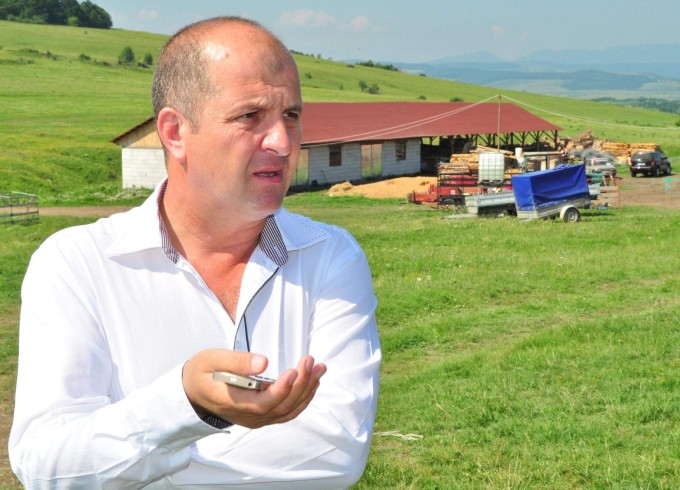 De cand a inceput sa cumpere terenuri, el nu mai stie numaraul hectarelor pe care il detine