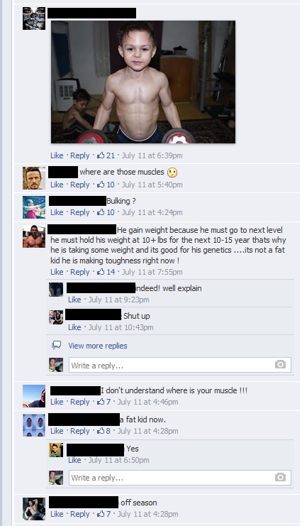 Majoritatea comentariilor de pe pagina copilului intreaba de ce au disparut muschii sai