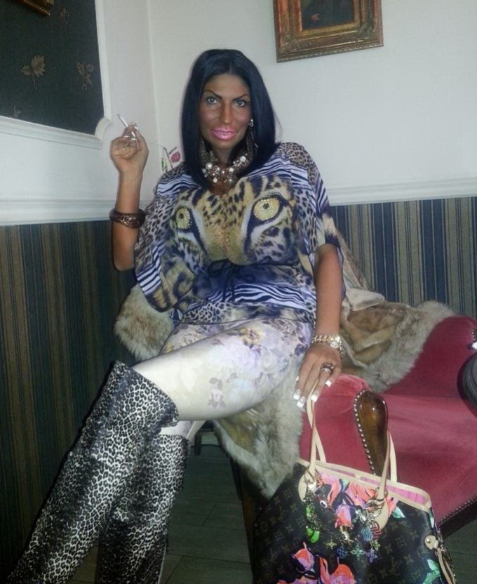 Roxana a devenit dependenta de solar