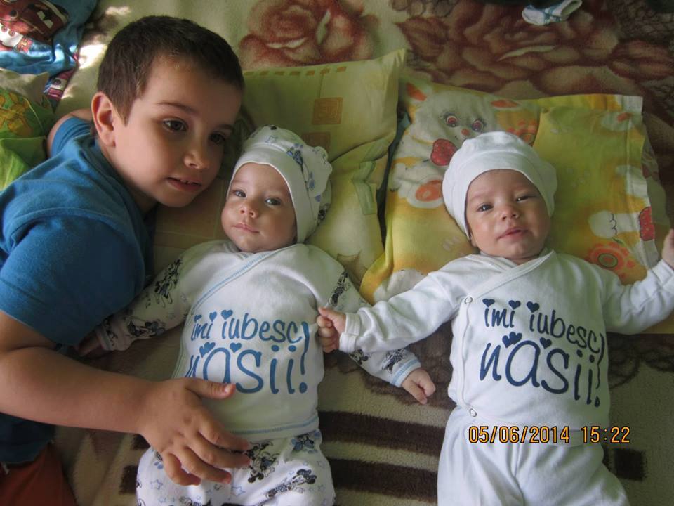 Cei trei ingerasi ai familiei Turcu