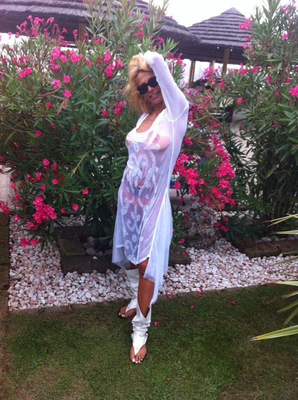 Casnica i-a uimit pe toti cu formele ei