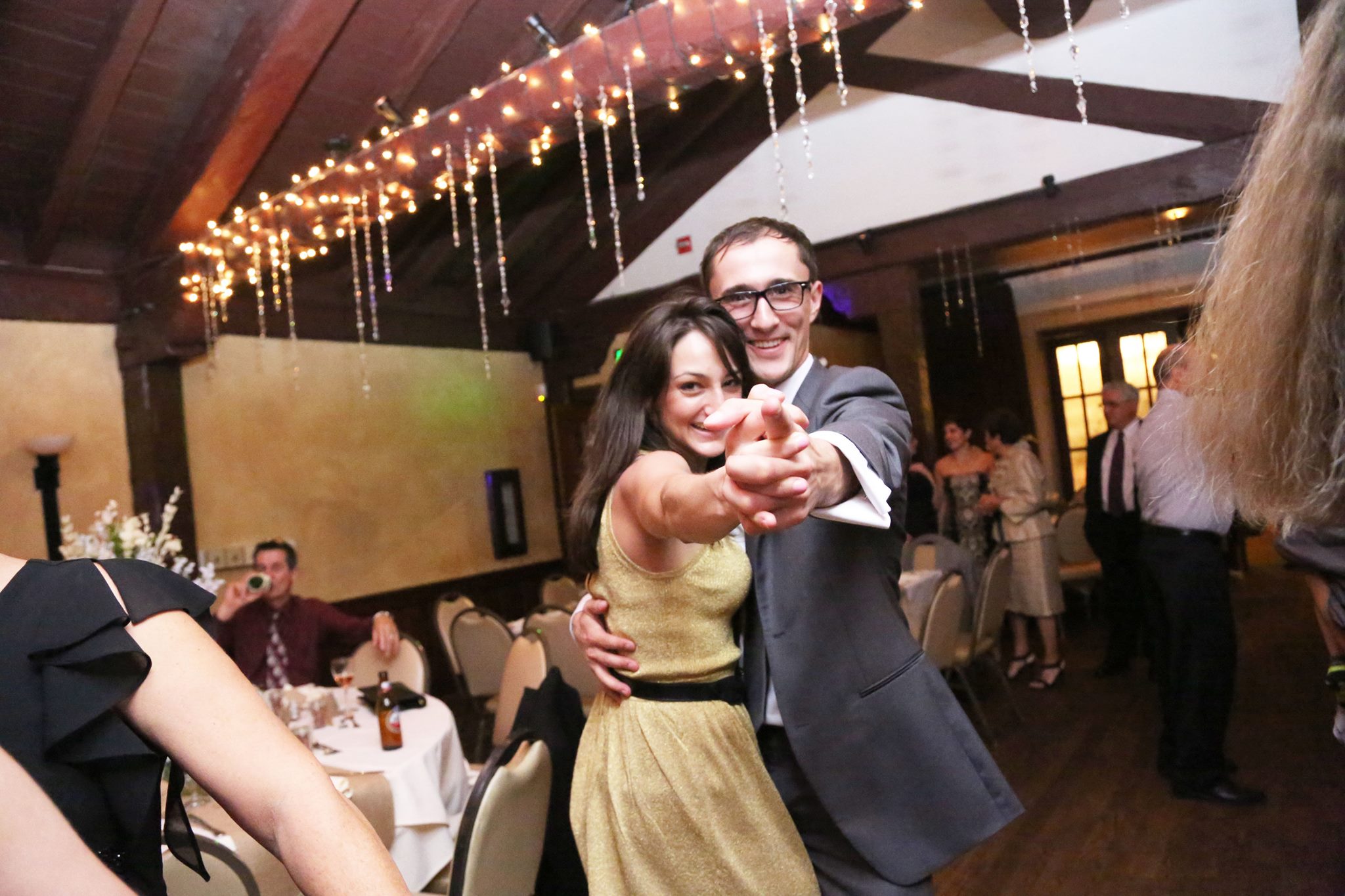 Romanul iubeste o jurnalista din zona de business