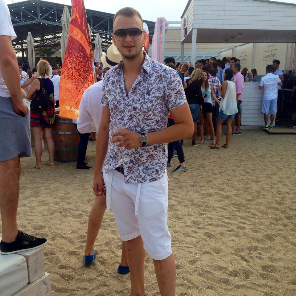 Marian nu avea in prezent iubita