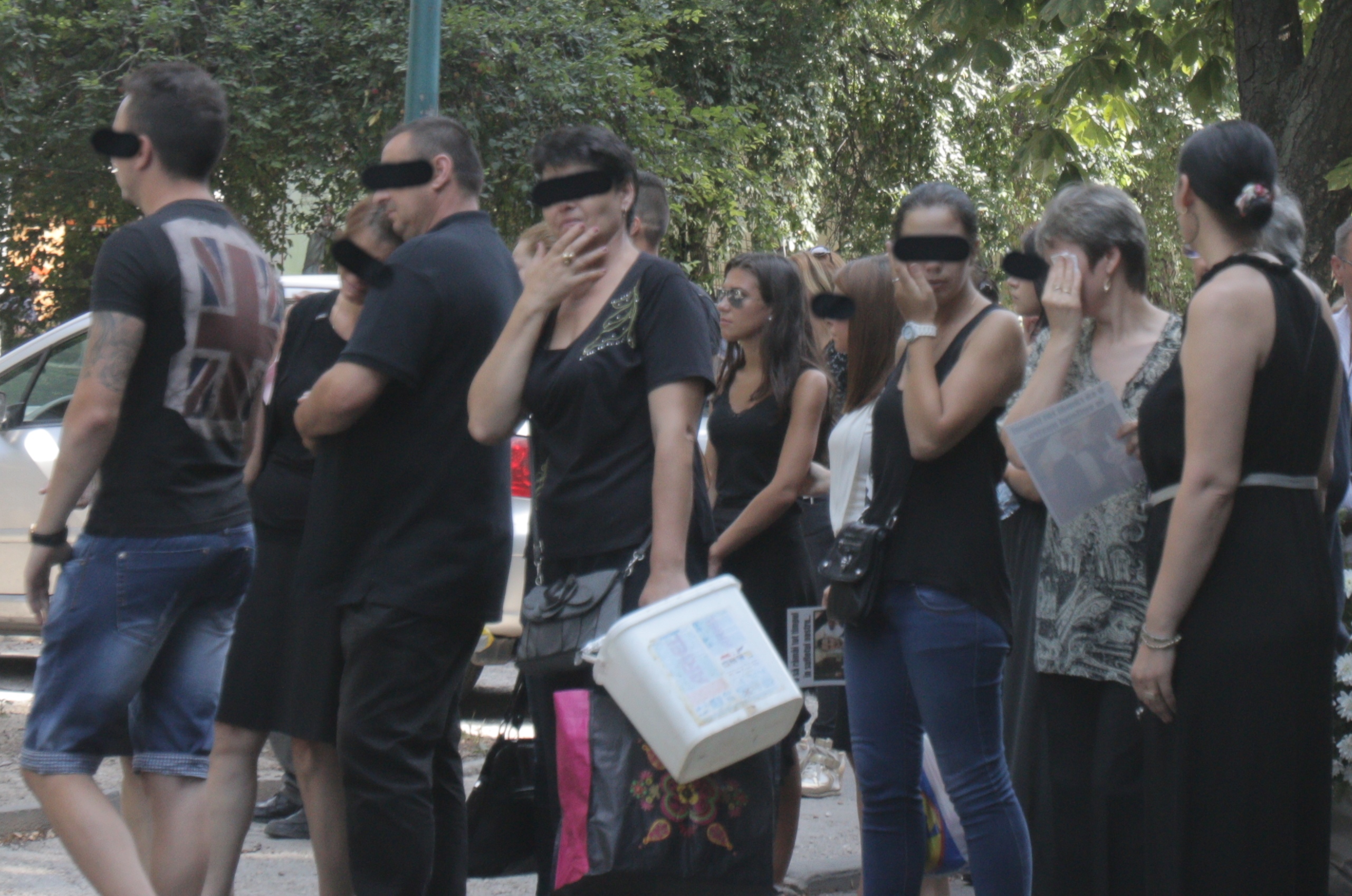 Parintii lui Marian nu mai puteau nici sa planga, iar prietenii erau transfigurati de durere