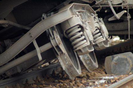 tren deraiat