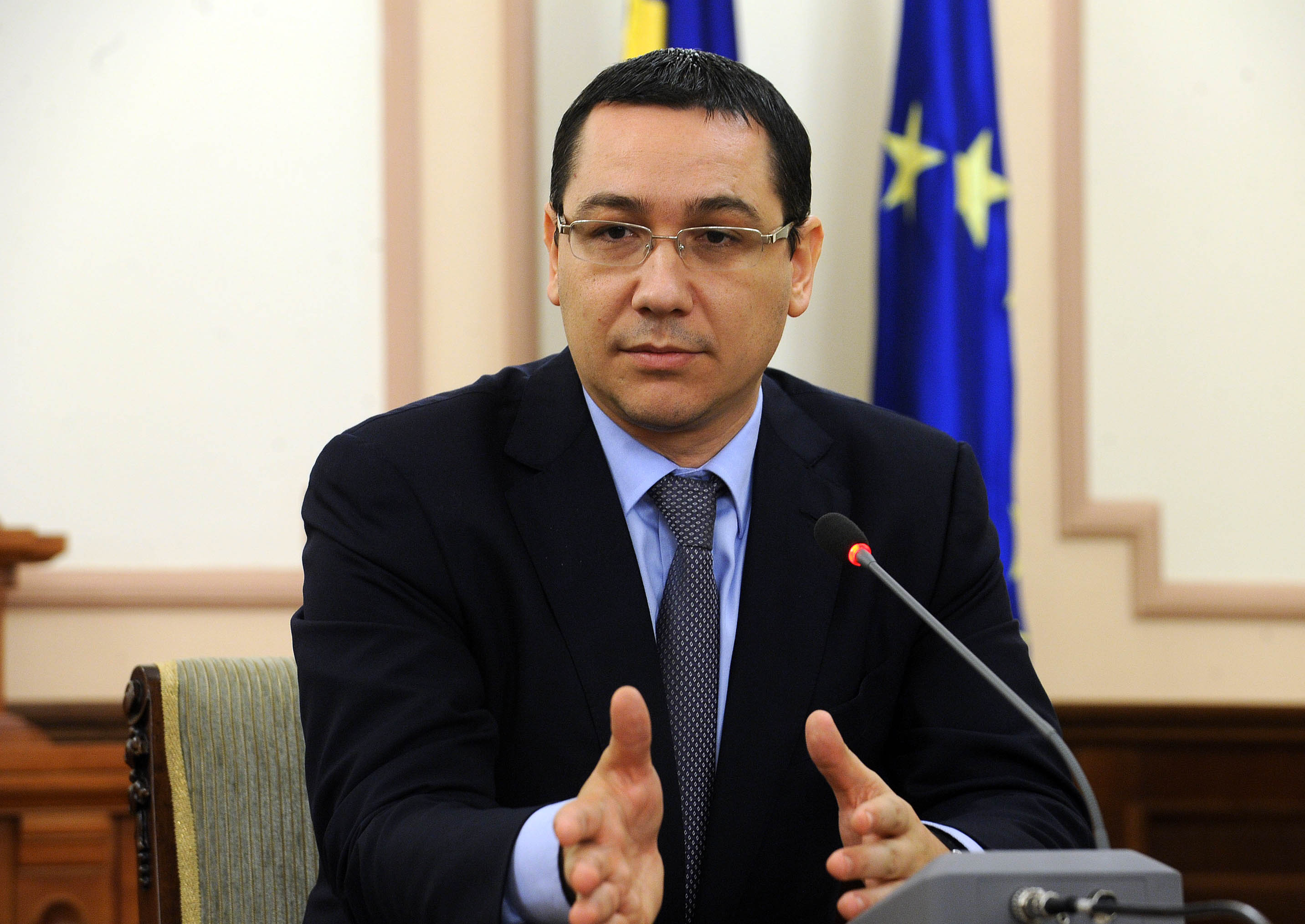 Victor Ponta si-a anuntat oficial candidatura la alegerile prezidentiale