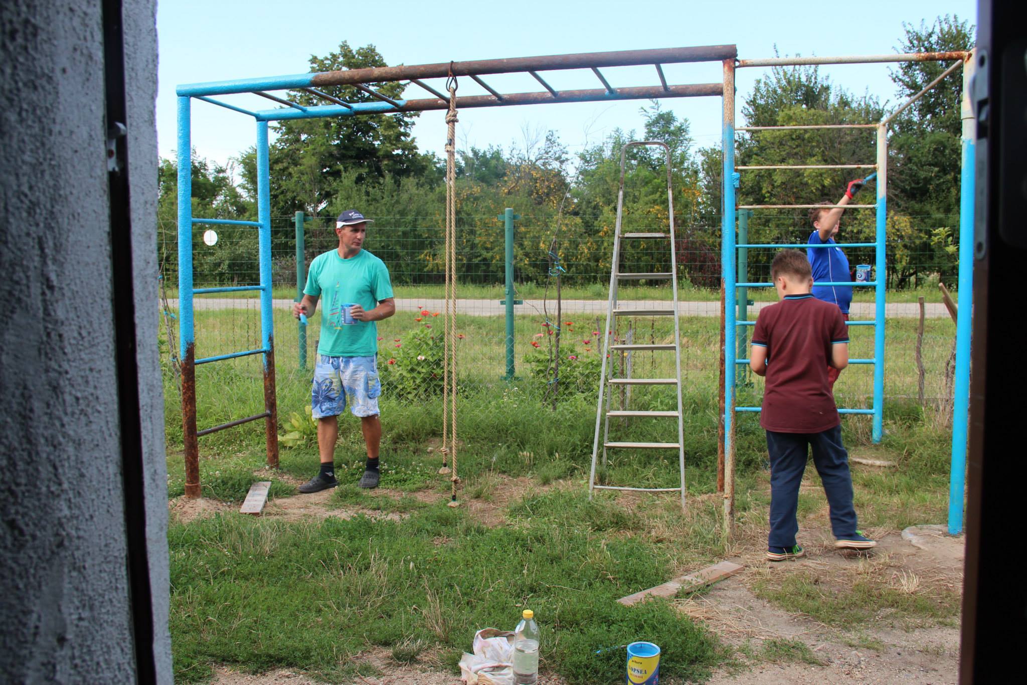 Aparatul a fost construit chai rin curtea casei