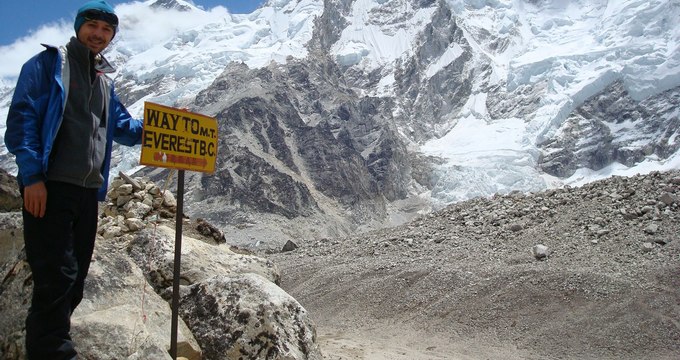 Andrei Rosu, fost membru al trupei Gaz pe Foc, a ajuns si pe varful Everest