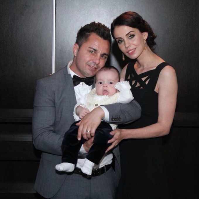 Petre, sotia sa si micutul Andrei